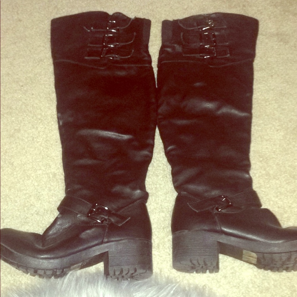 High knee boots